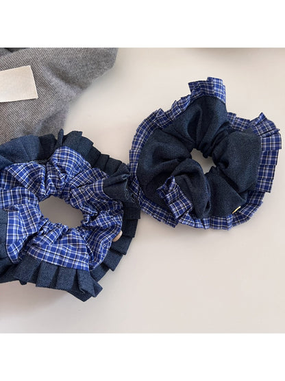 Gifty - Blue Plaid Scrunchie Hair Tie