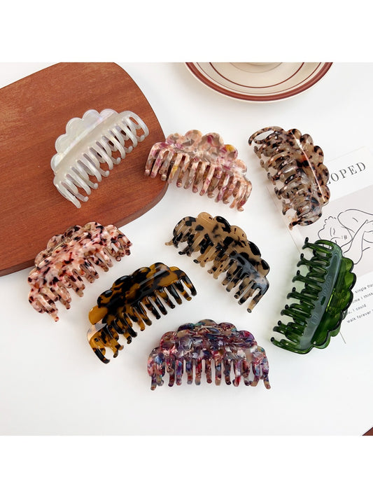 Beau double row wavy claw clip in light tortoiseshell pattern