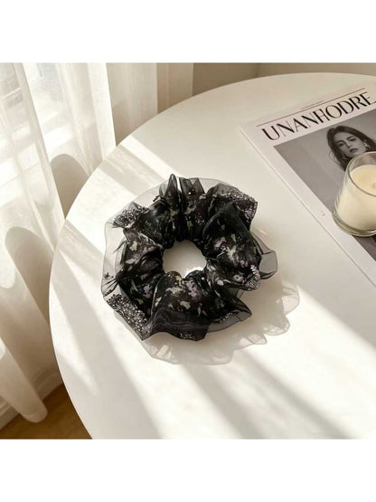 Gifty - Polyester Mesh Edge Floral Print Scrunchie