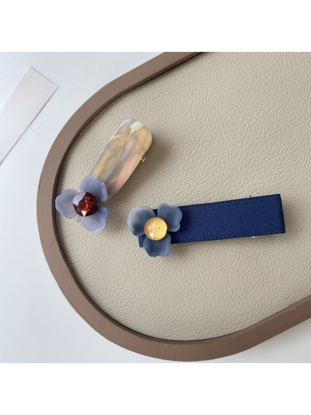 Beau - Fashionable Floral Pattern Acetate Hair Clip