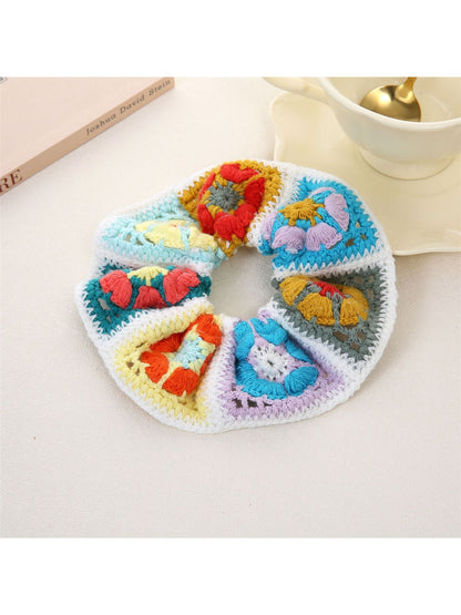 Gifty - Chunky Knit Scrunchie with Floral Design Hair Ties