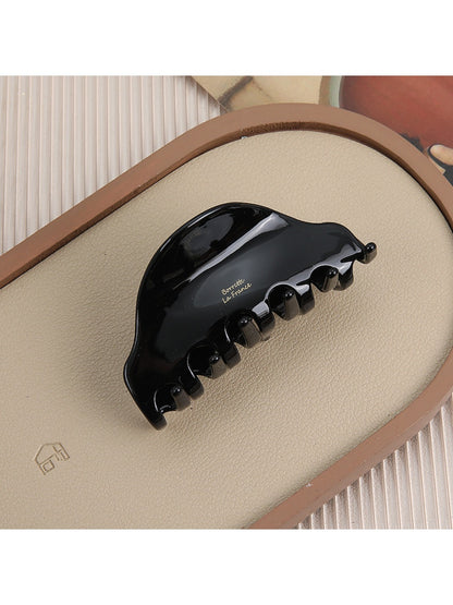 Beau - Medium-Sized Premium Shark Clip