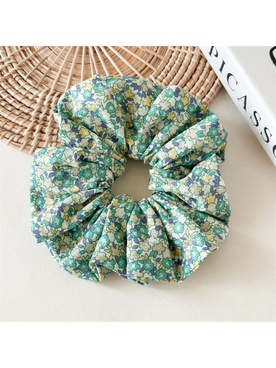 Gifty - Floral Checkered Hair Scrunchie