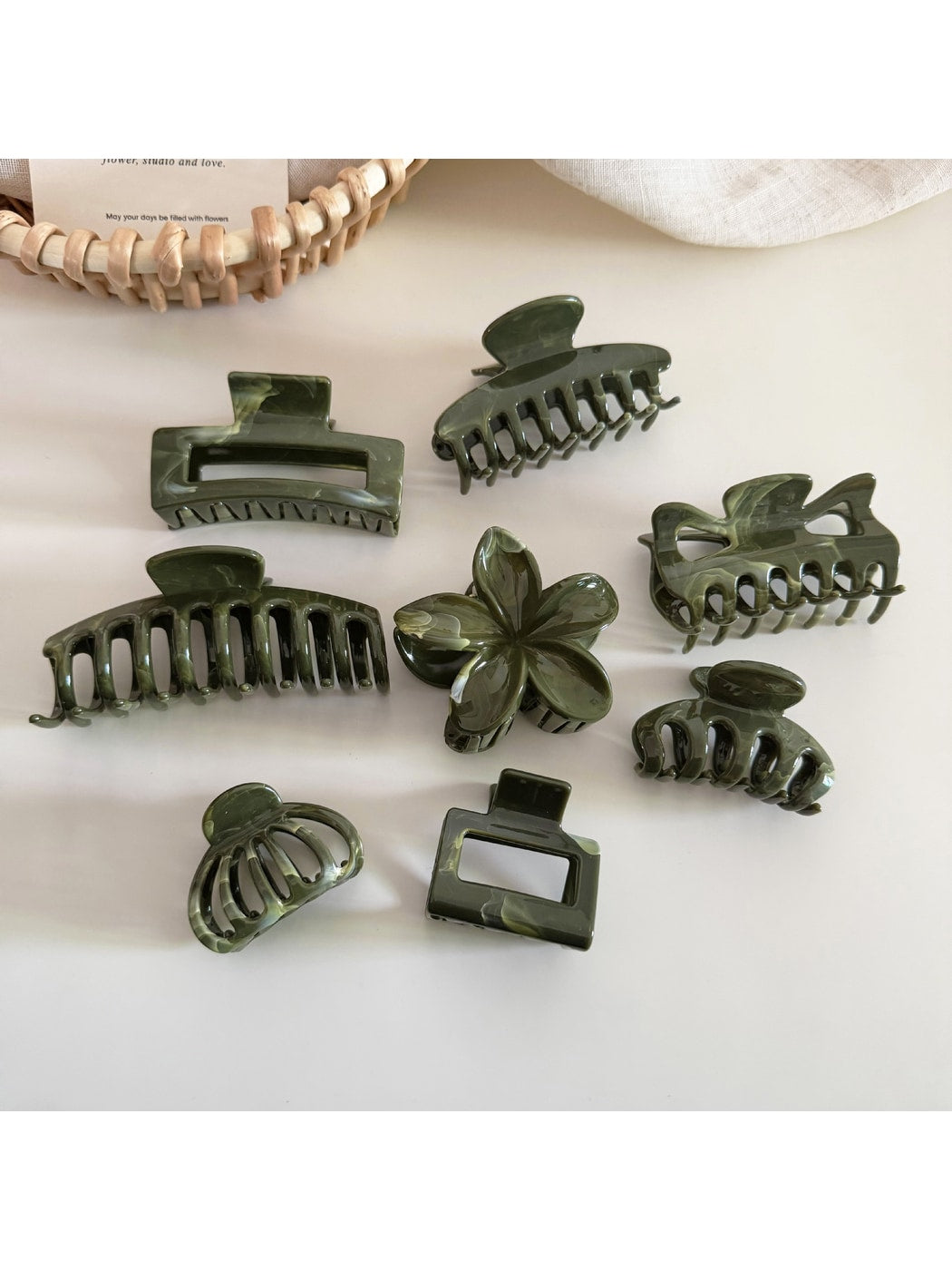 Beau - Minimal Geometric Hair Styling Claw Clip
