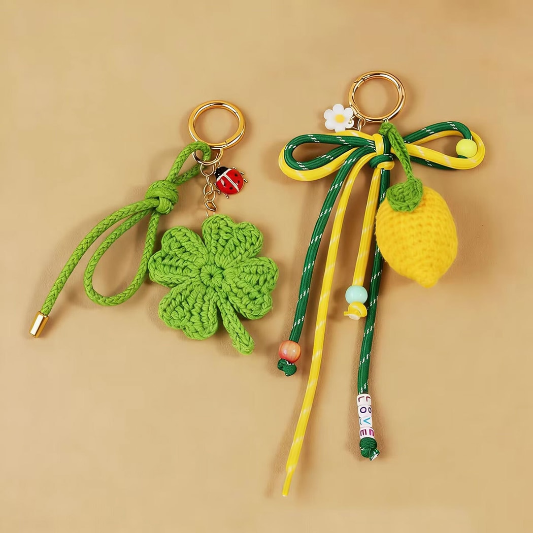 Keypus - Crochet Style Clover Floral Bag Charm Keychain