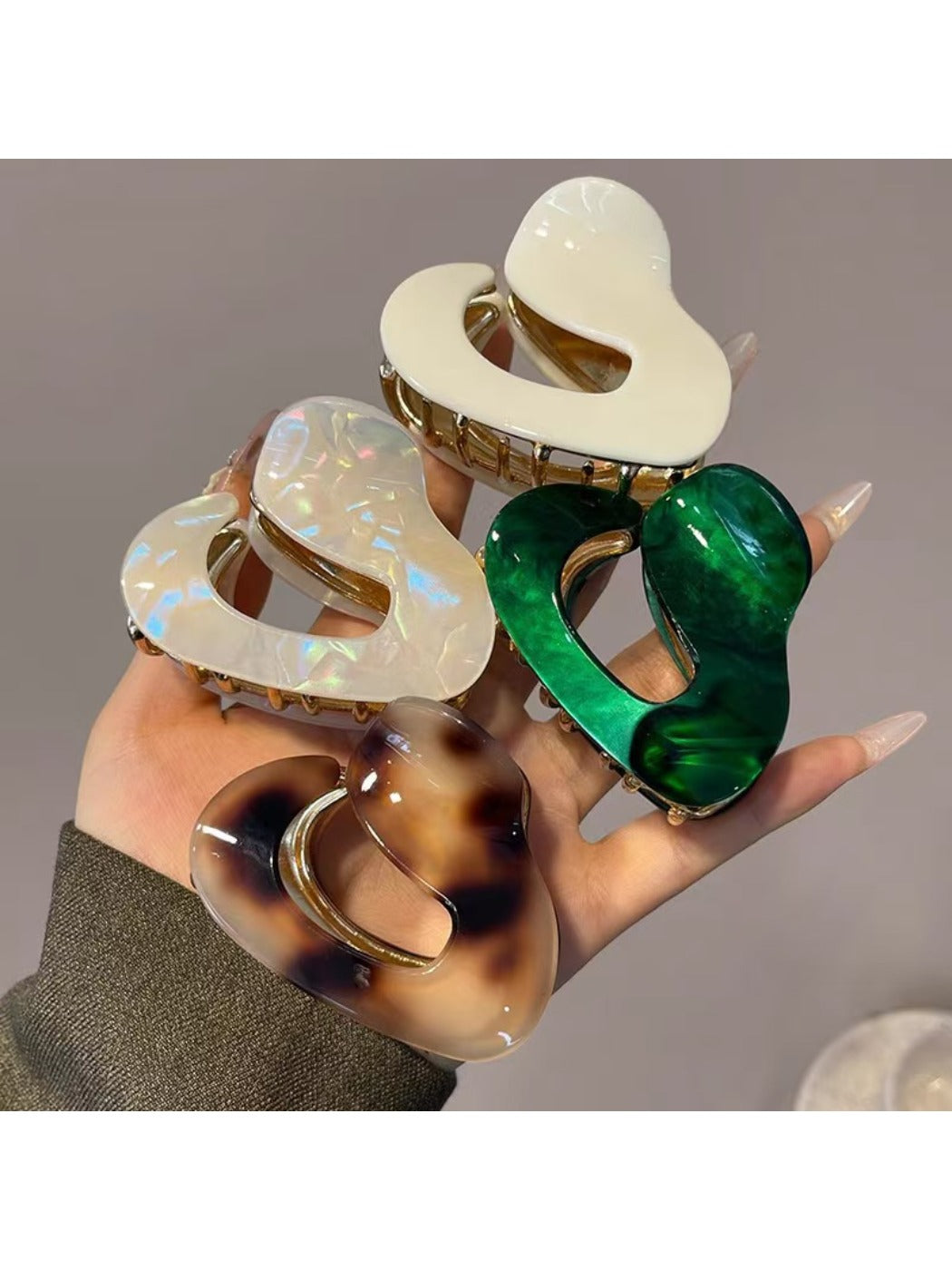 Beau - Beautiful Fashionable Acetate Hair Clip