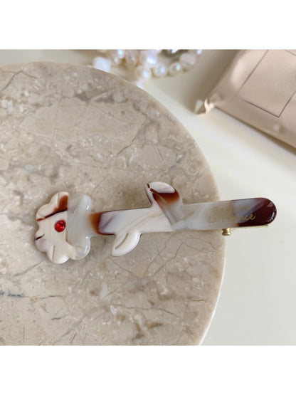 Beau - Simple Floral Acetate Hair Clip