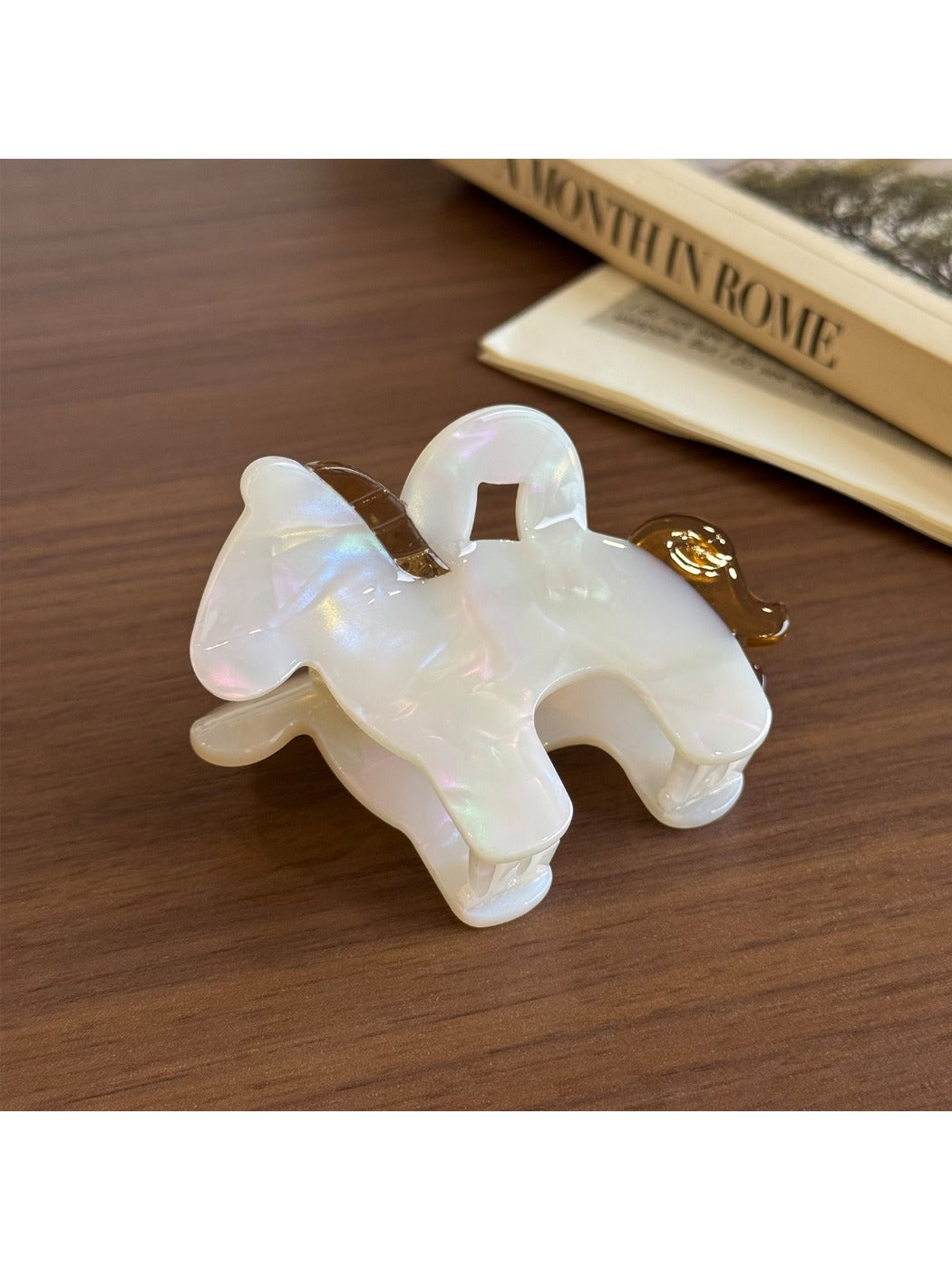 Beau - Acetate Horse Shaped Claw Clip