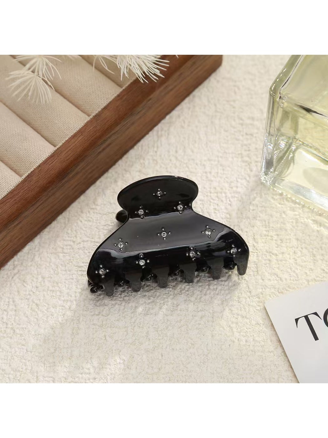 Beau - Adorable Half Moon Design Hair Claw Clip