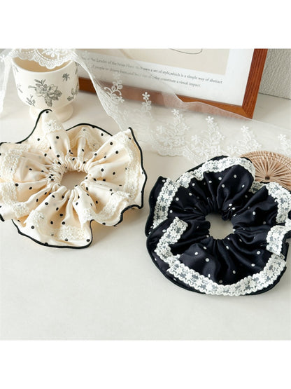Gifty - Lace Scrunchie Hair Ring