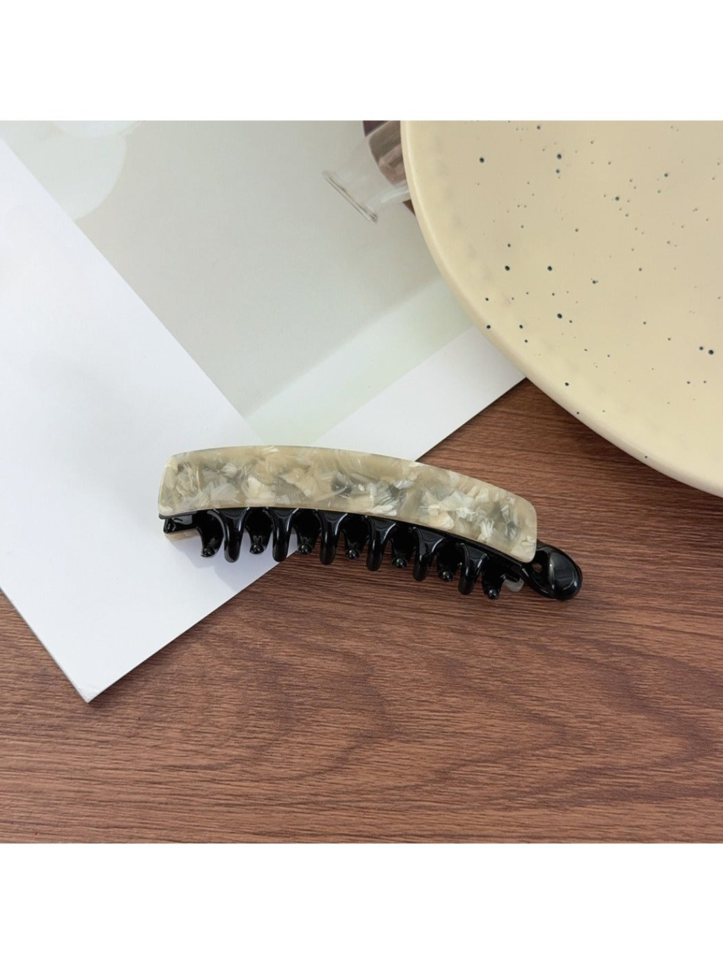 Beau - Elegant Curved Acetate Hair Clip