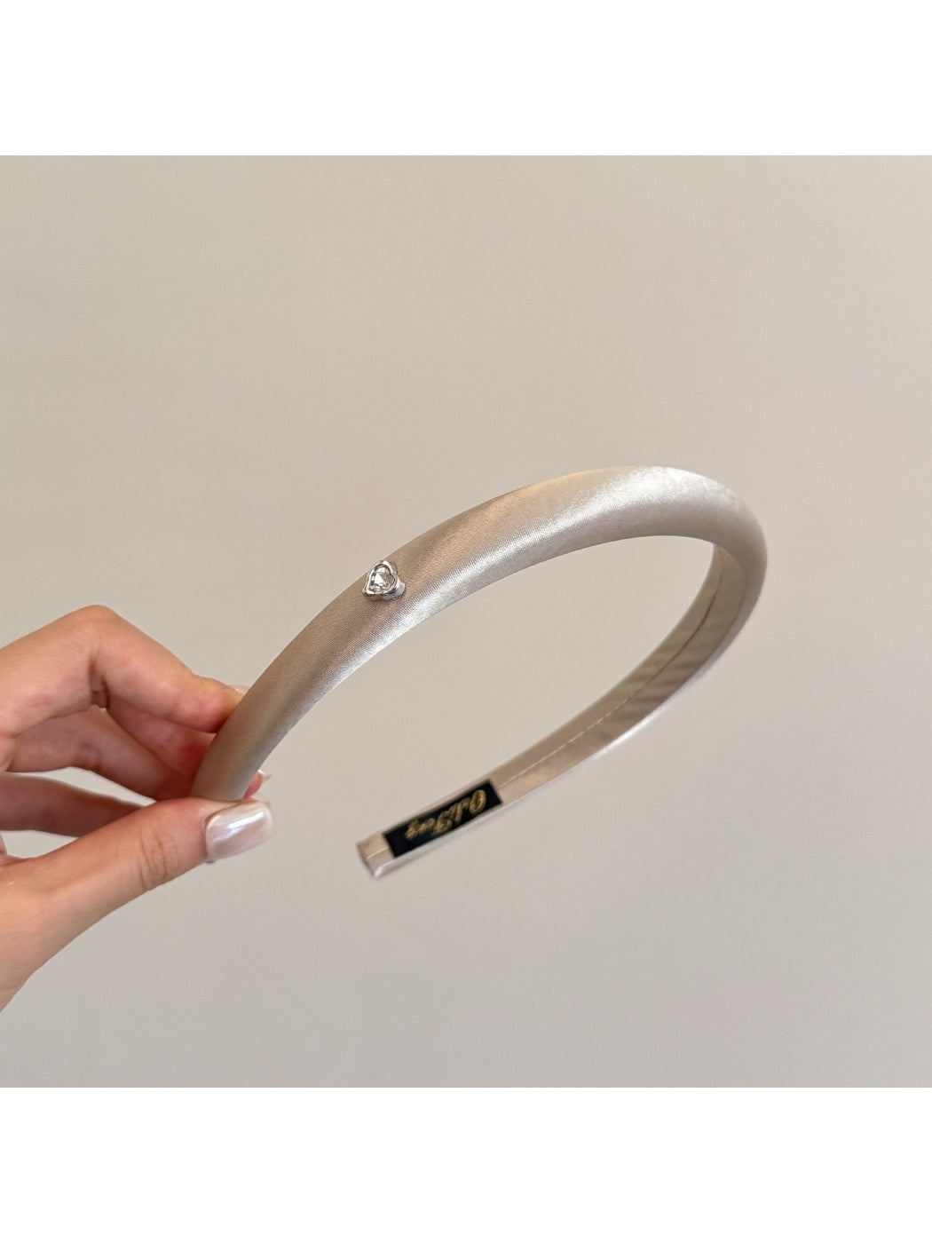 Gifty - Women's Slim Heart Detail Polyester Headband