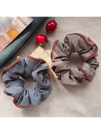 Gifty - Soft Striped Scrunchie Hair Tie