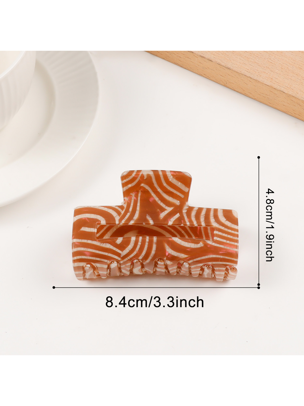 Beau - Rectangular Vintage Style Acrylic Claw Clip
