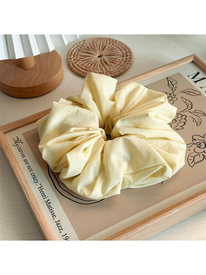 Gifty - Soft Cloud Hair Scrunchie
