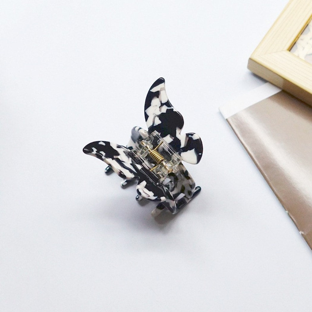 Beau - Simple Butterfly Shaped Claw Clip