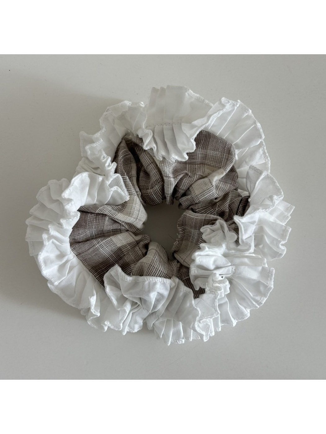 Gifty - Ruffled Minimalist Polyester Hair Scrunchie