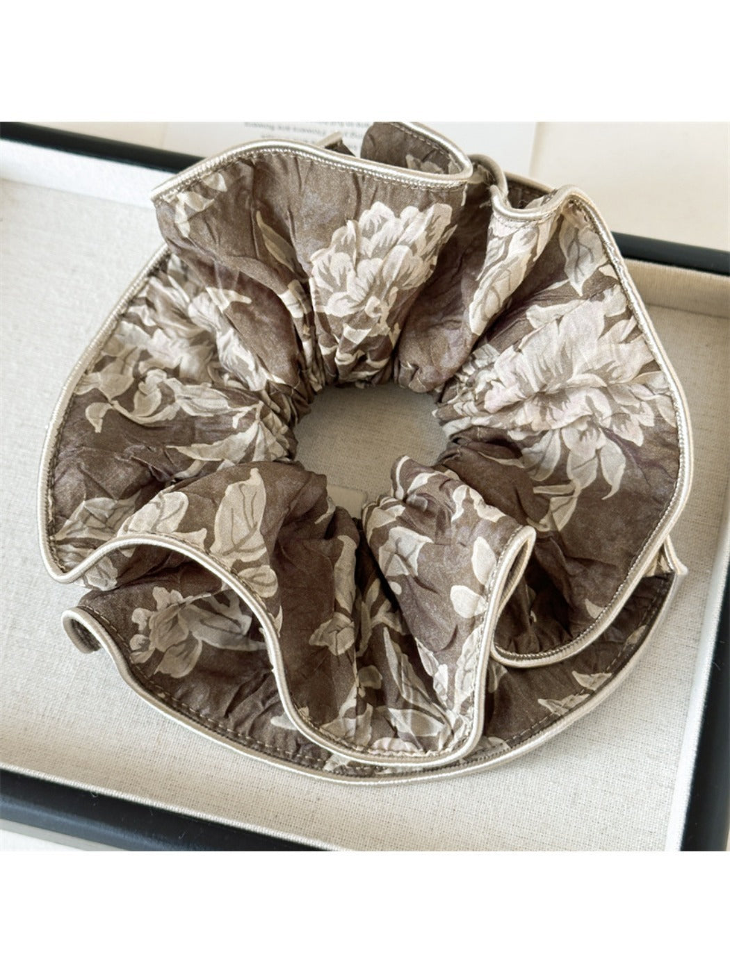 Gifty - Vintage Elegant Hair Ties