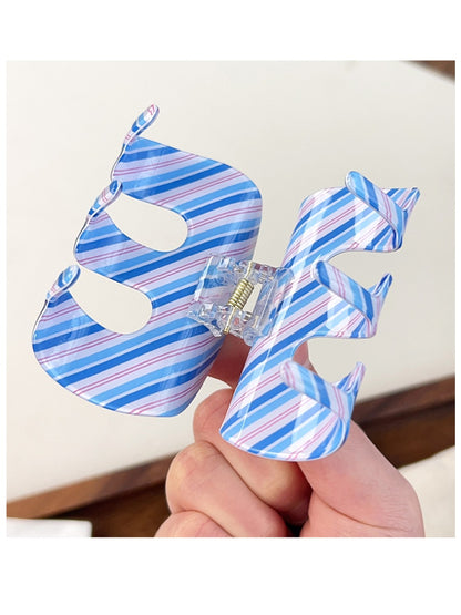 Beau - M-Shaped Hair Clip