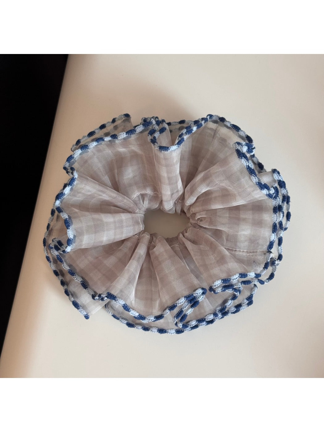Gifty color block tulle scrunchie displayed in natural light showing fabric texture