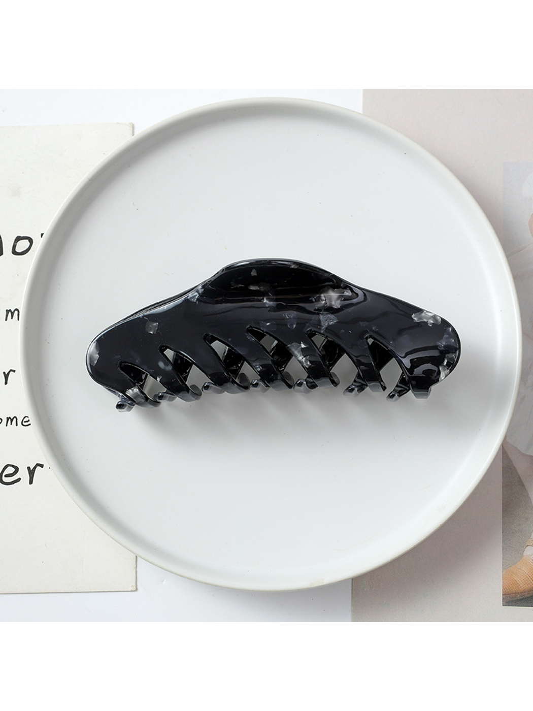 Beau - Floral Acetate Fiber Claw Hair Clip