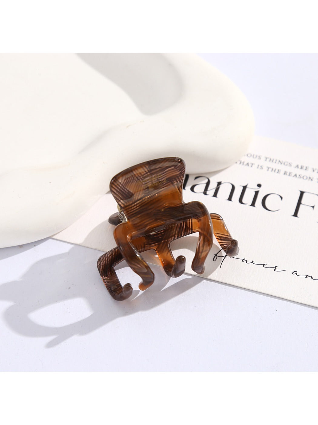 Beau - Elegant Geometric Hair Claw Clip