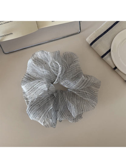 Gifty - Chic Striped Ruched Scrunchie