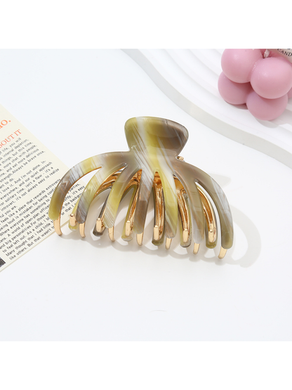 Beau - Chrysanthemum Shape Textured Hair Claw Clip