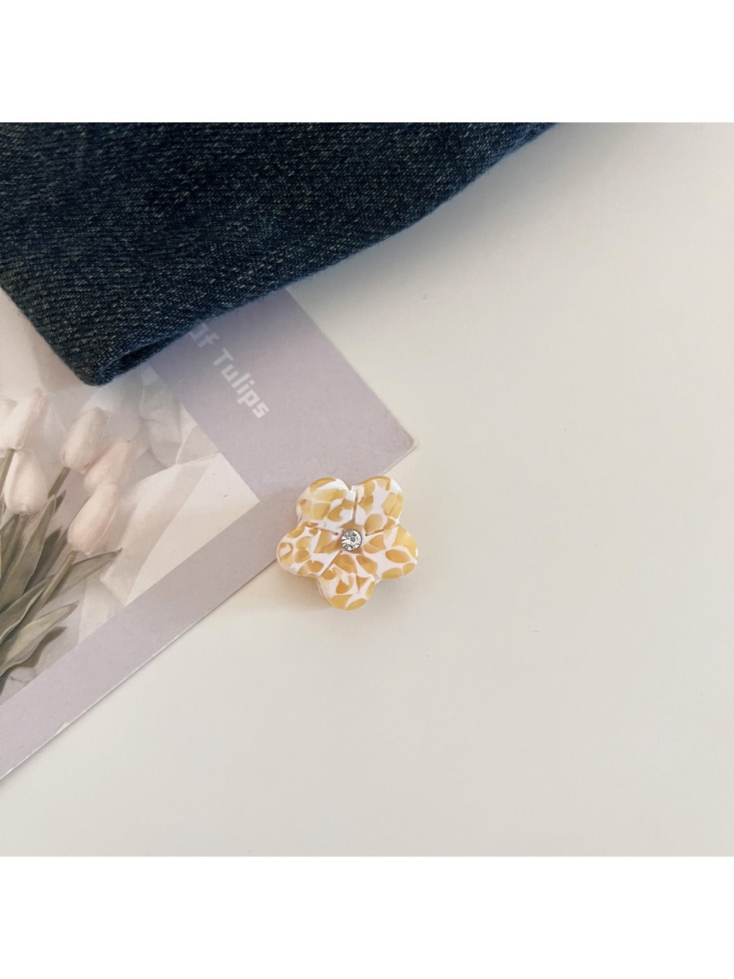 Beau - Mini Flower Shaped Hair Claw Clip