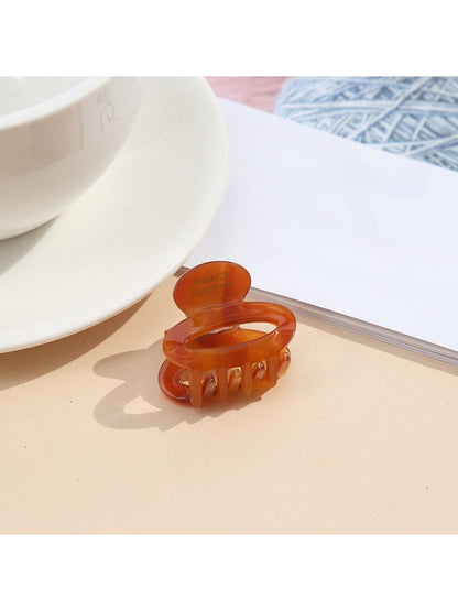 Beau - Cute Oval Acetate Hair Clip