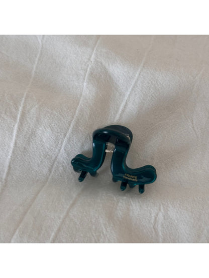 Beau - Sweet Style Irregular Finish Hair Claw Clip