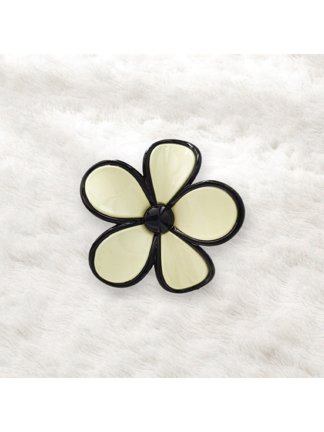 Beau - Five Petal Flower Shape Hair Claw Clip