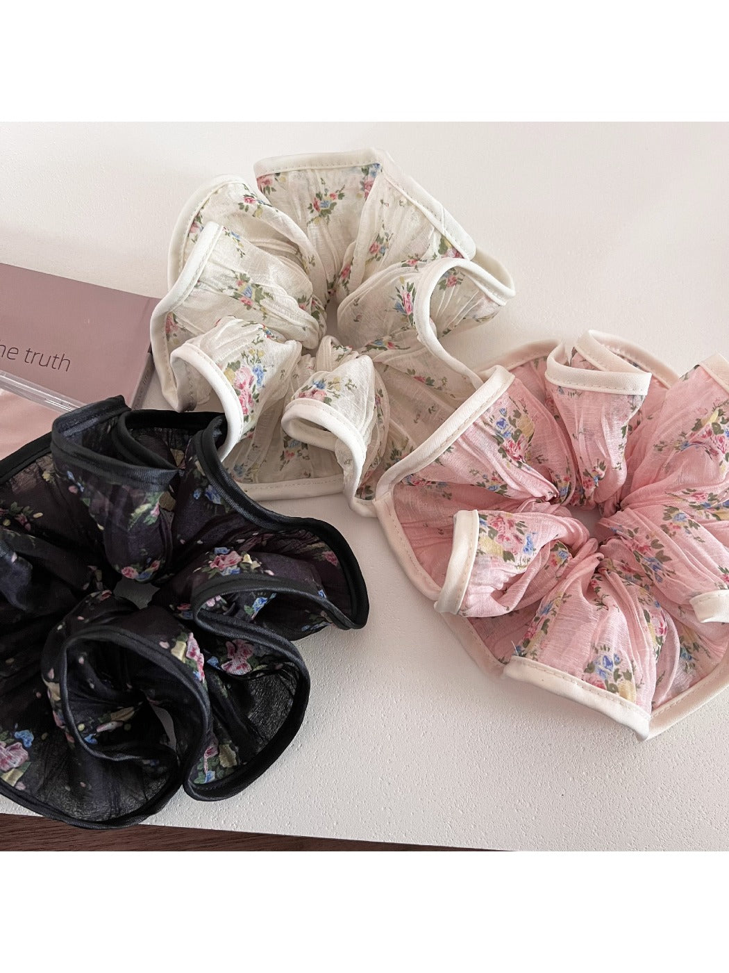 Gifty - Ruffled Small Floral Trim Scrunchie