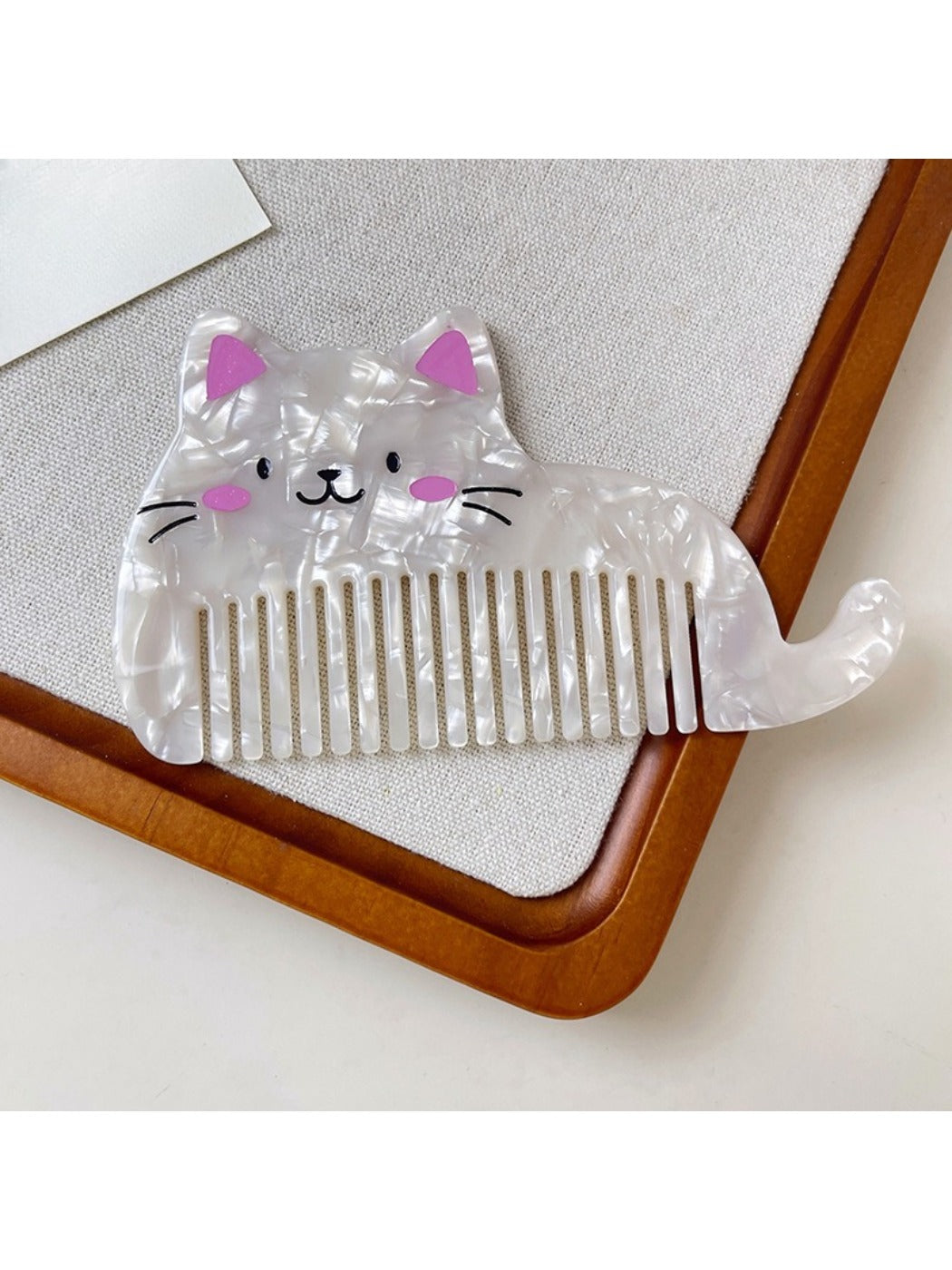 Camerow - Cute Cartoon Shaped Hair Comb