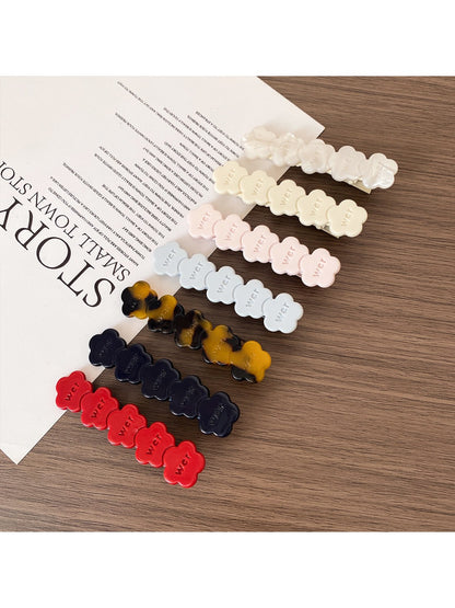 Beau - Simple Cute Flower Shaped Hair Clip