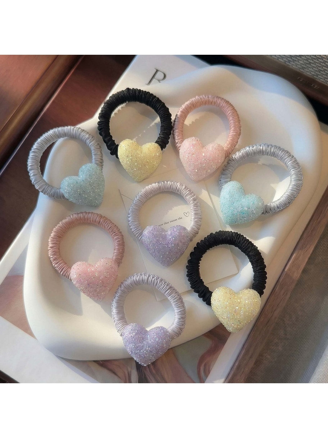 Gifty - Shimmer Heart Detail Elastic Hair Tie