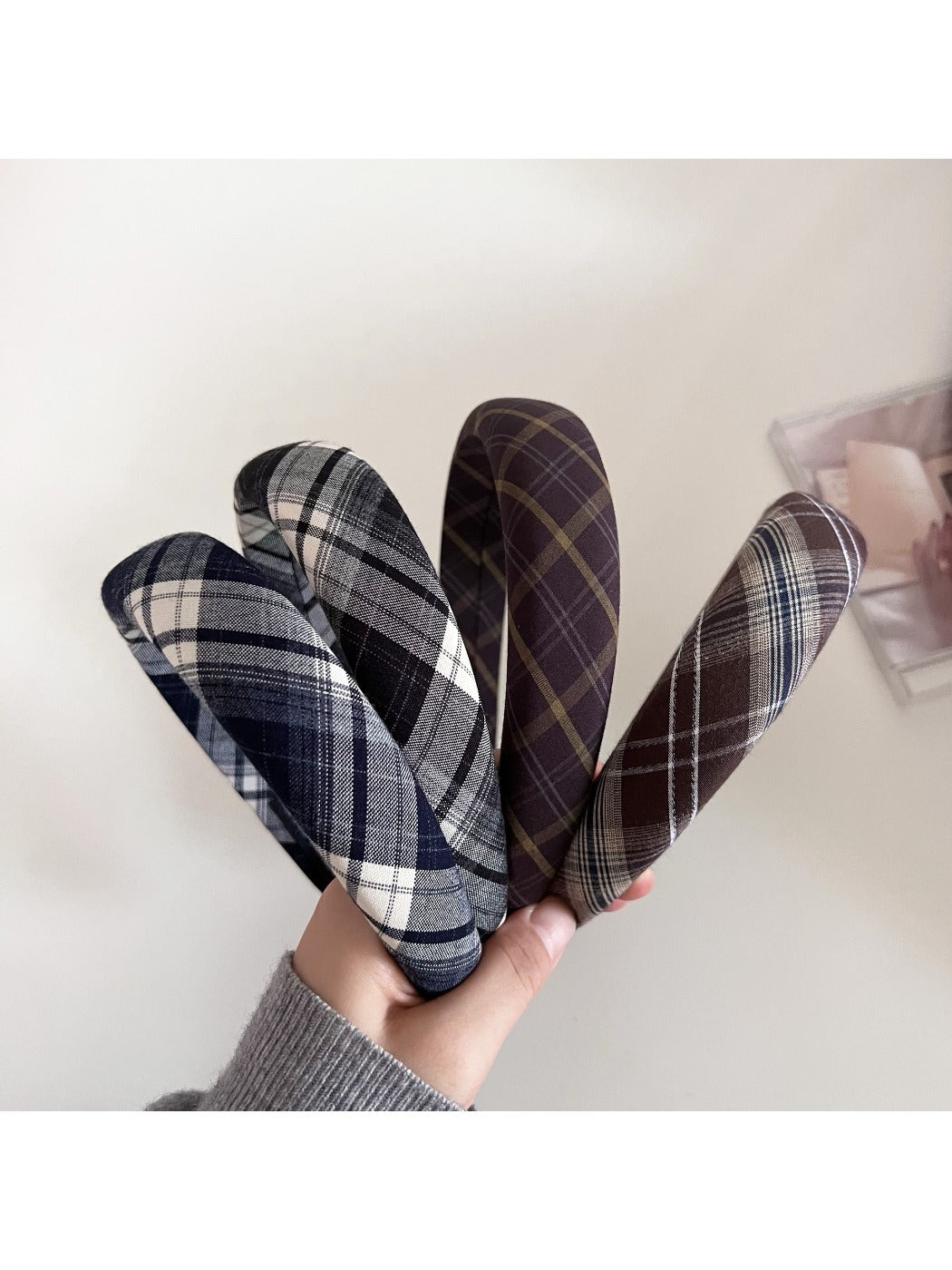 Gifty - Plaid Vintage Elegance Hair Hoop