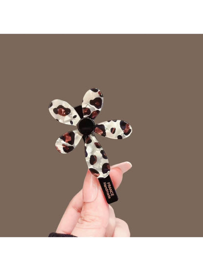 Beau - Leopard Printed Floral Hair Clip