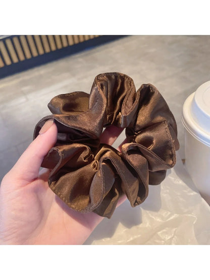 Gifty - Two Tone Crinkled Satin Scrunchie