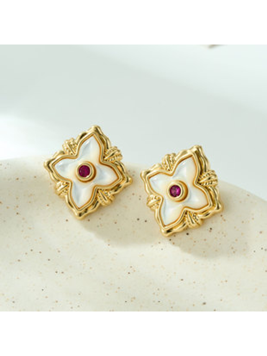 Earedge - Retro Four Leaf Clover Alloy Stud Earrings