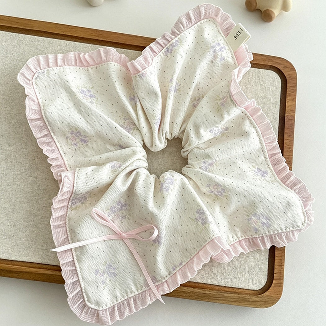 Gifty - Sweet Floral Bow Detail Scrunchie