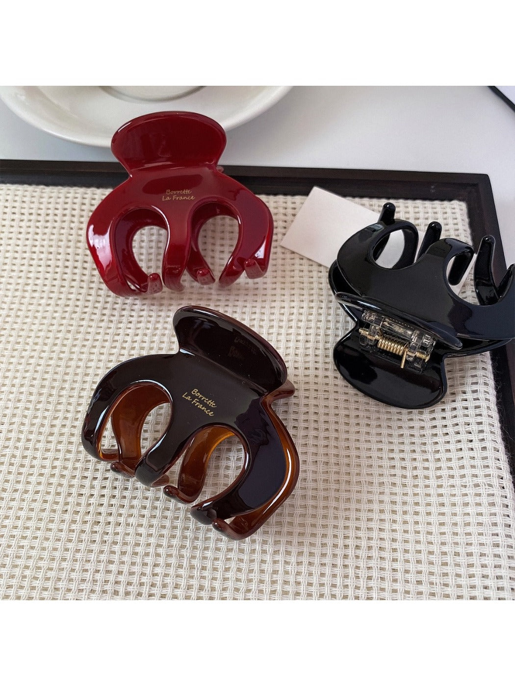 Beau - Retro Acetate Fashion Hair Clip