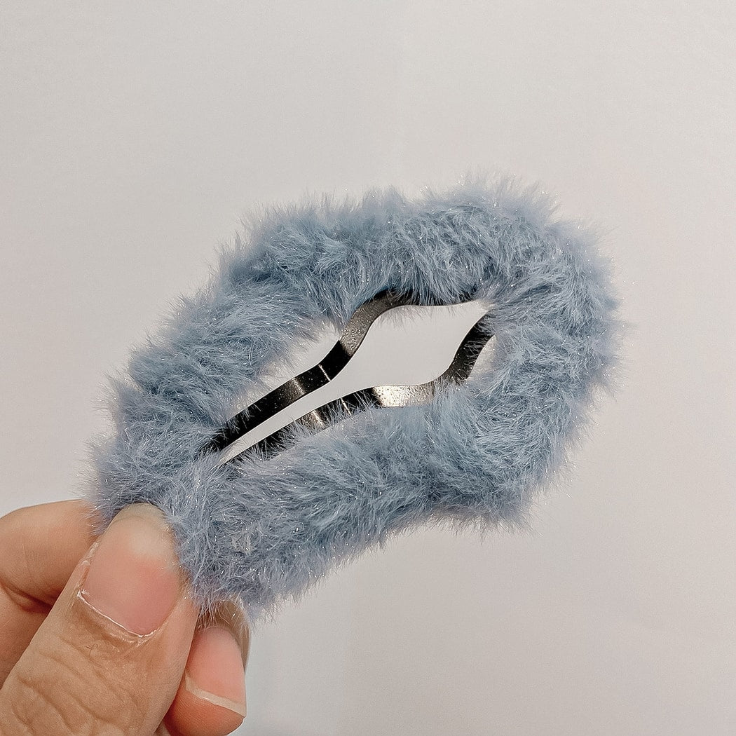 Beau - Openwork Cloud Shape Plush Hair Clip