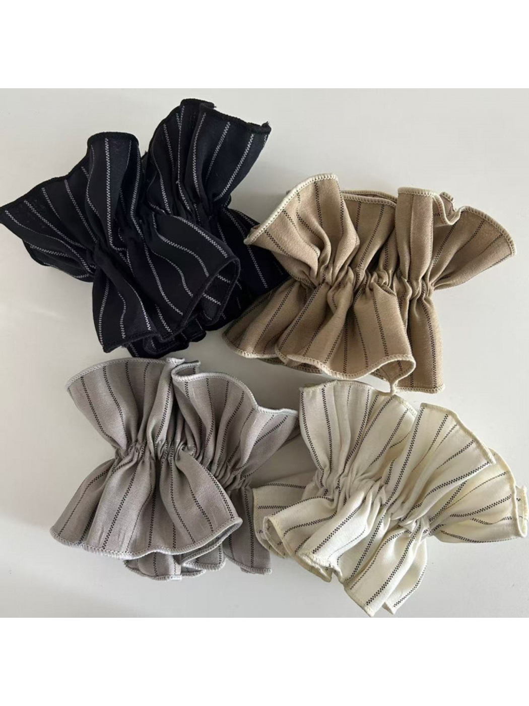 Gifty - Striped Elegant Polyester Hair Scrunchie