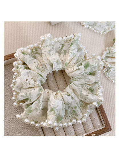 Gifty - Elegance Flower Lace Scrunchie