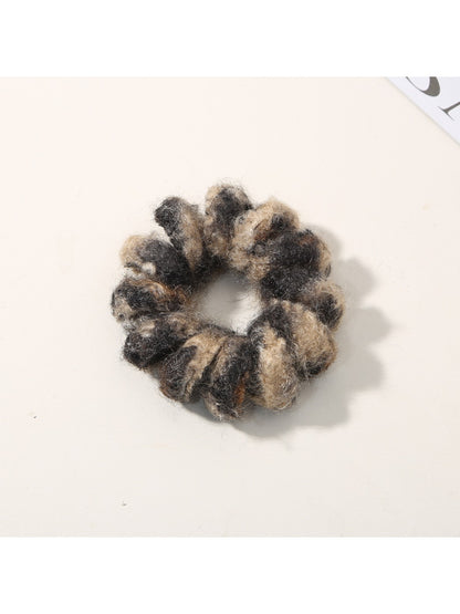 Gifty - Vintage Leopard Print Spiral Scrunchie
