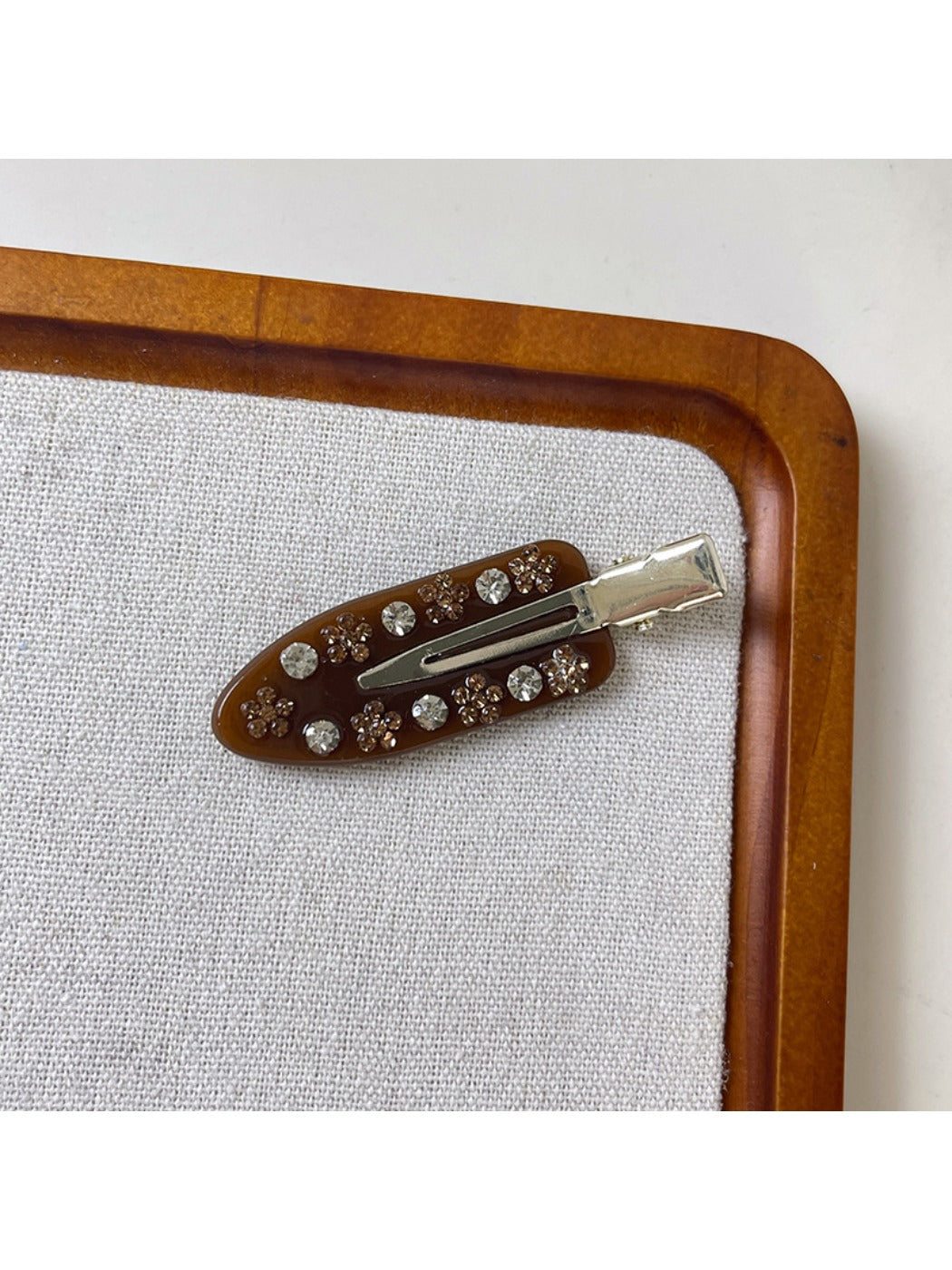 Beau - Vintage Duckbill Shaped Hair Clip