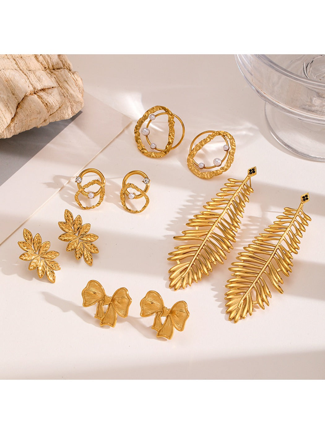 Earedge - Elegant Golden Nature Style Earrings