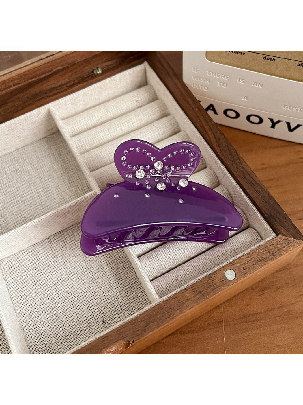 Beau - Butterfly Dot Rhinestone Hair Clip