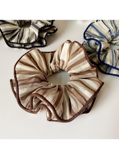 Gifty - Graceful Striped Scrunchie Hair Tie